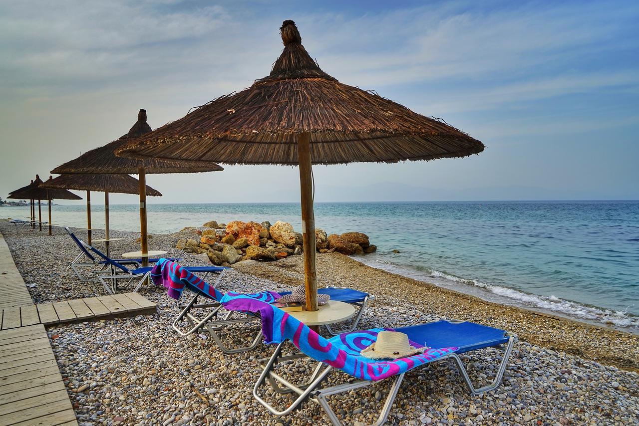 Kokoni Beach Hotel Exterior foto